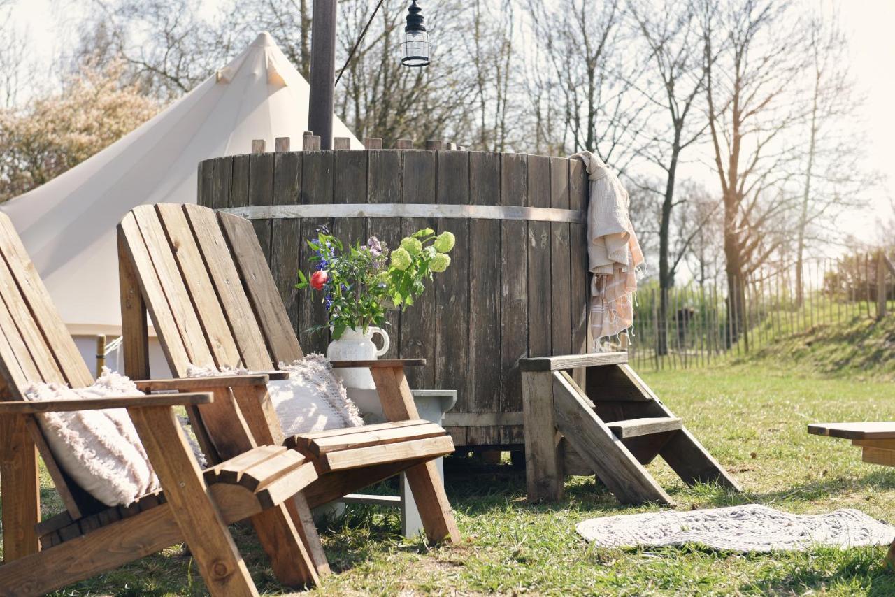 Landhoeve Hotell Oosterwolde  Exteriör bild